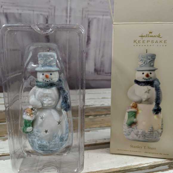 2008 Hallmark Keepsake Christmas Ornament Stanley - Picture 1 of 3
